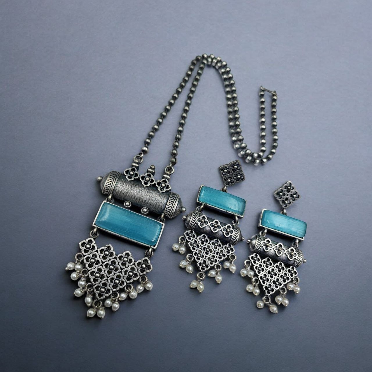 Antique Touch Silver Look Monalisa Stone Chain Necklace Set