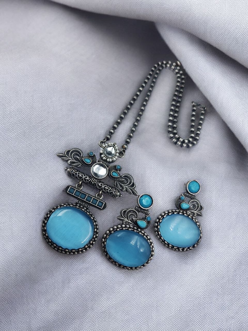 Silver Replica Peacock Design Monalisa Stone Necklace Set