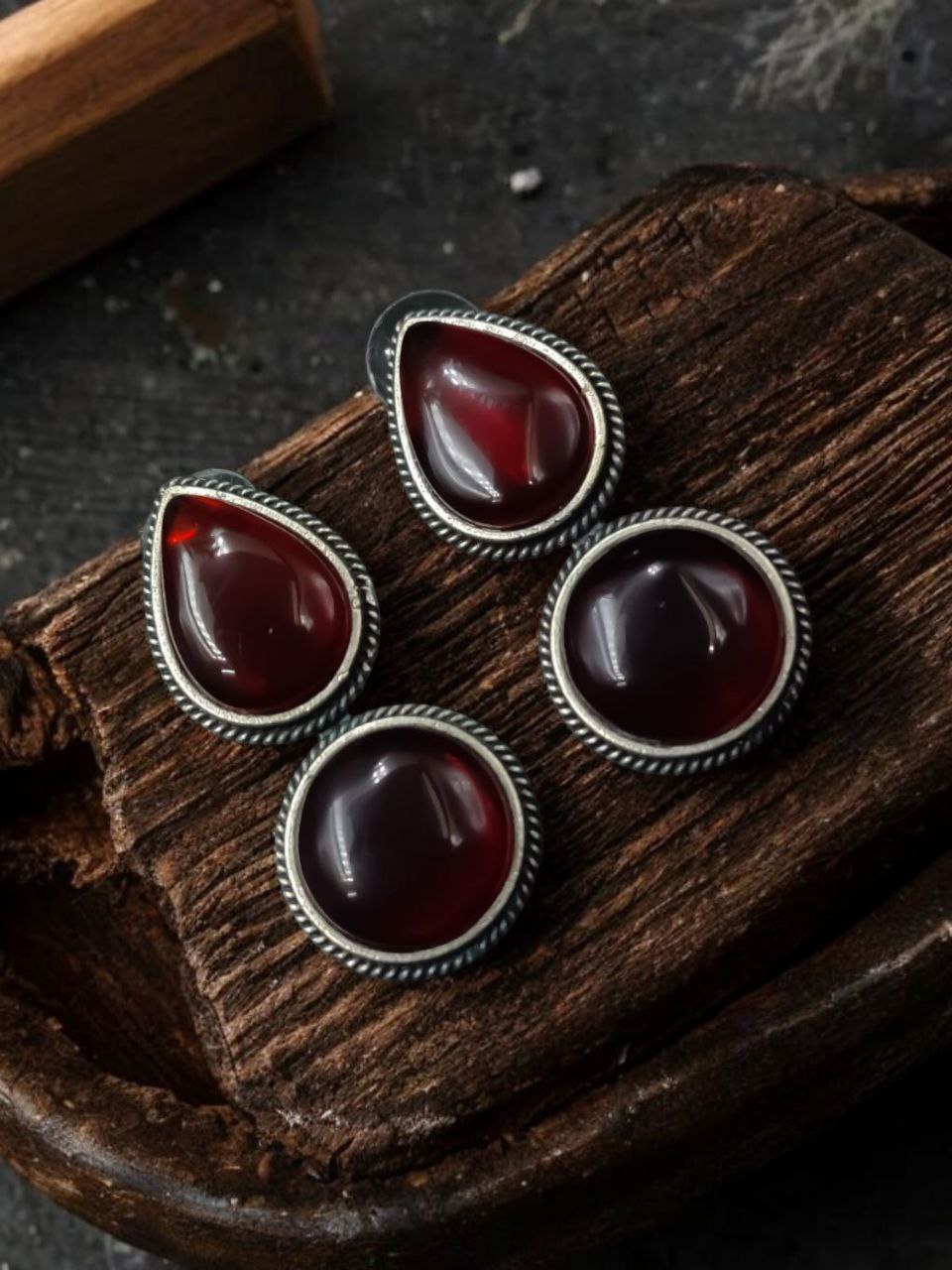 Adorable Dual Monalisa Stone Silver Look Like Earrings