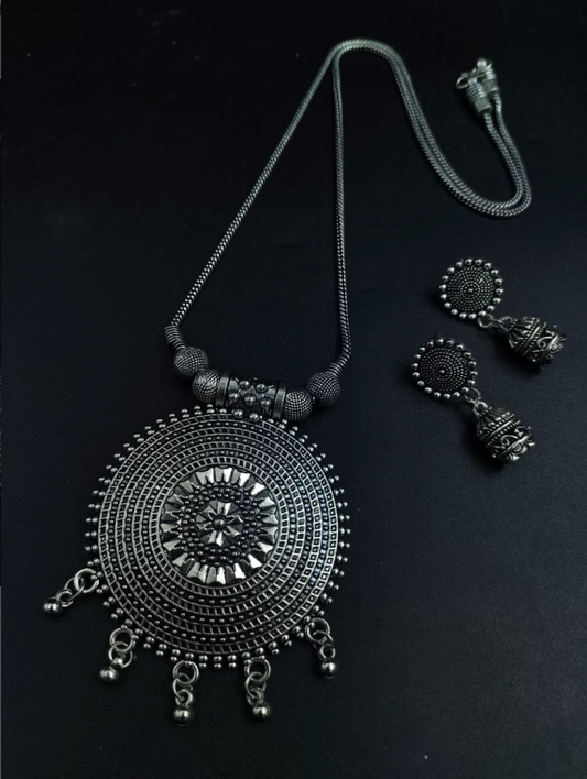 Stylish German Silver Round Shape Necklace Set