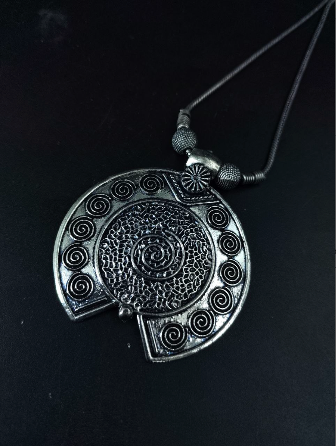 Stylish German Silver Round Shape Unique Necklace Set