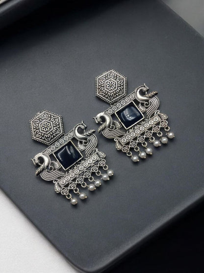 Monalisa Silver Replica Peacock Dangler Earring With Pearl Beads